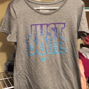 Nike T-shirt
